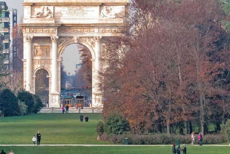 Exploraremos los monumentos más importantes del parque Sempione 